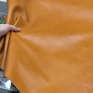 چرم گاوی سوپرکیفی رنگ عسلی روشن(GK-118)